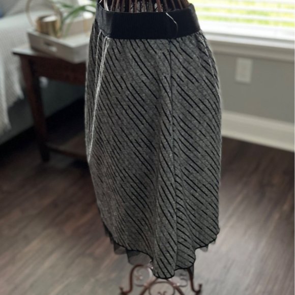 Women's Studio 253 Diagonal Stripe Skirt Size Large - Picture 3 of 10